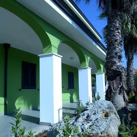 Semesterbostad Sofia *